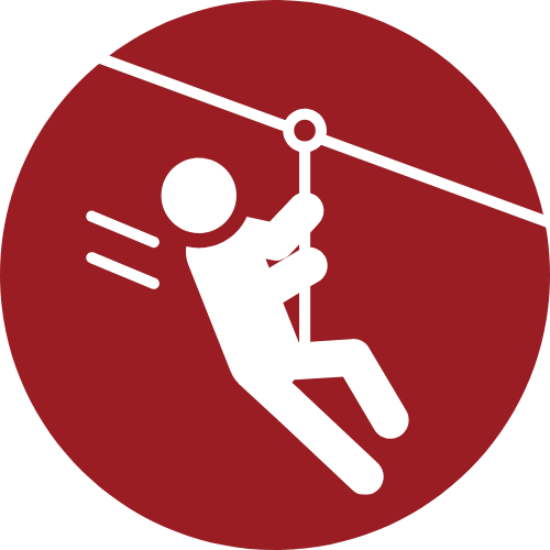 Person an einer Zipline in einem roten Kreis