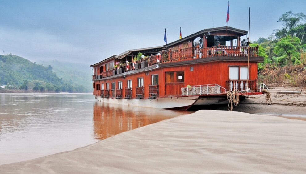 NOSLIDER Laos Mekong River Cruise Luang Prabang 1