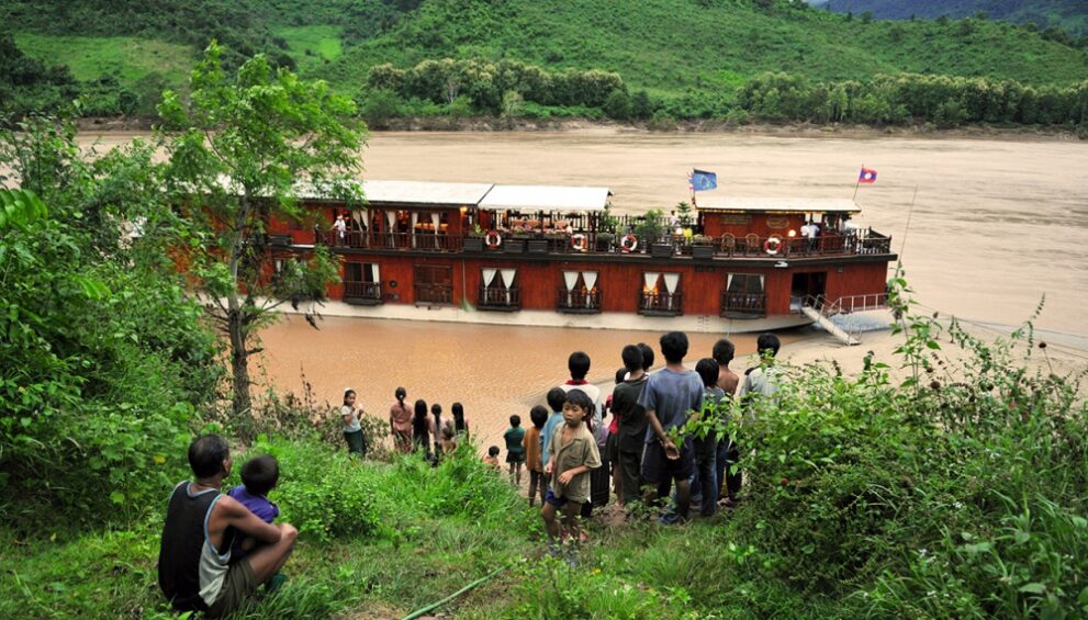NOSLIDER Laos Mekong River Cruise Luang Prabang 5
