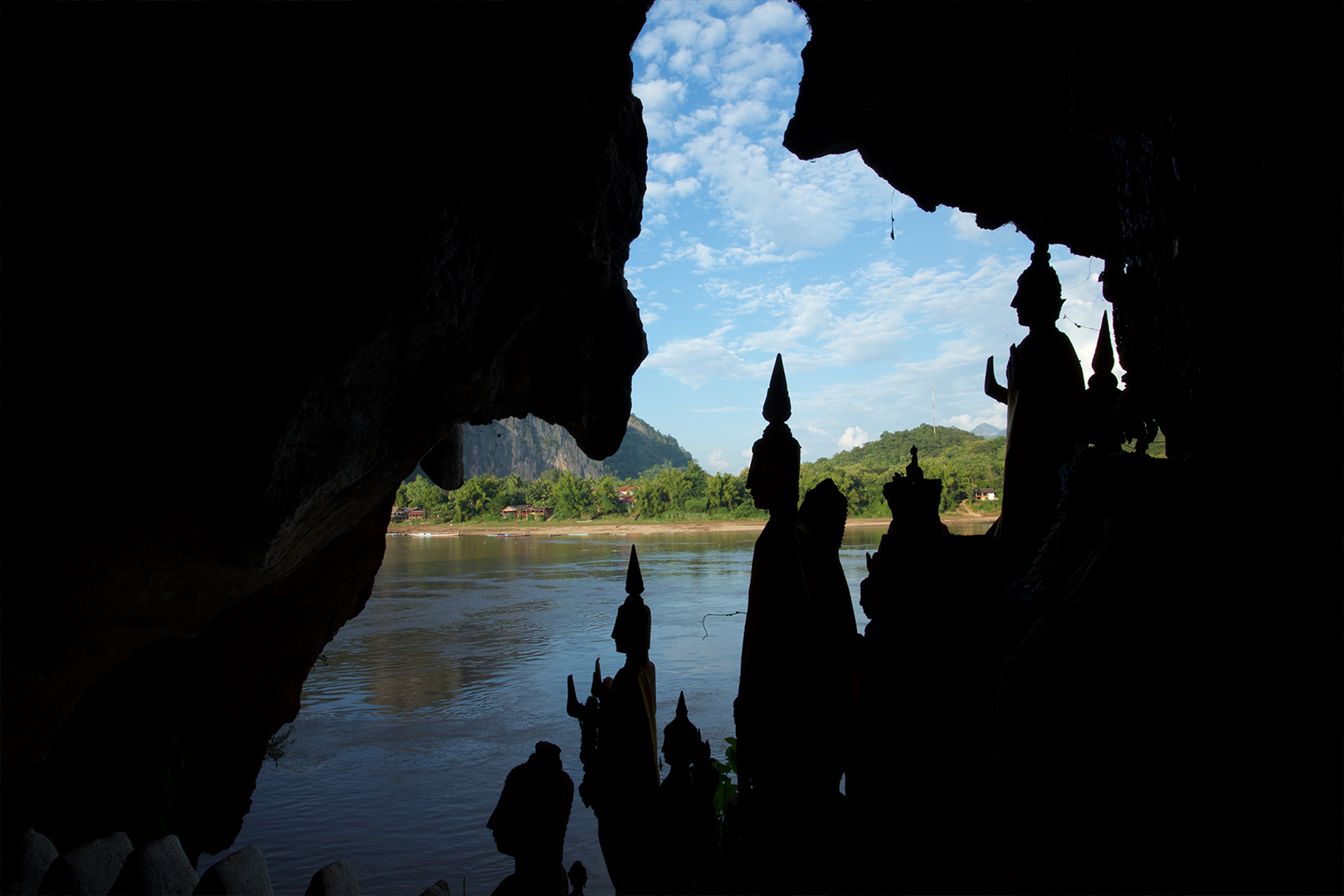 Pak Ou caves
